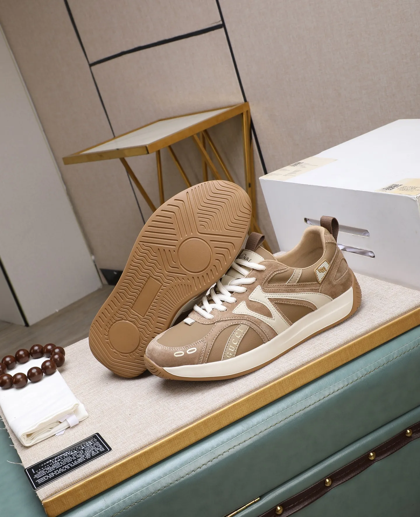 Men's men's shoes 💰440 GUCCI🔍🔍The latest model is on sale at the same time at the counter. Original calfskin imported from Italy, genuine leather lining, (high-end, noble, and classy) with exquisite workmanship. Sole: Original sole provided by the original factory, ⚠Exclusive double-layer movable molded sole super comfortable⚠, real shot 🎬The real thing is better🔍🔍"High quality·Follow the order" Code number 38-44